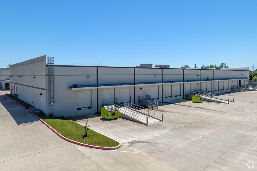 More Photos Of 14426 Medical Complex Dr, Tomball Unknown For Lease