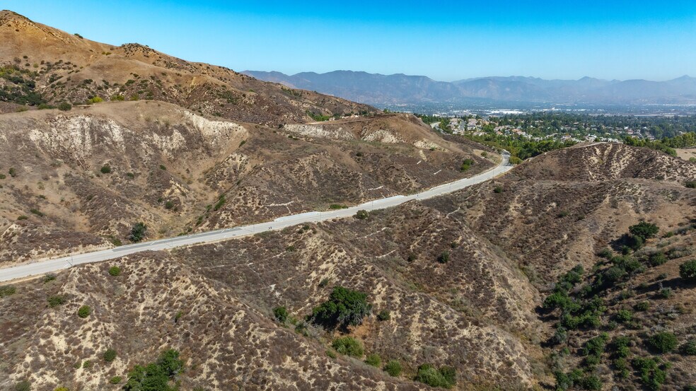 More Photos Of 18300 Sesnon Blvd, Granada Hills Land For Sale
