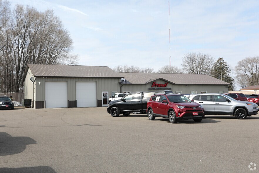 Primary Photo Of 559 U.S. 10, Saint Cloud Auto Dealership For Sale