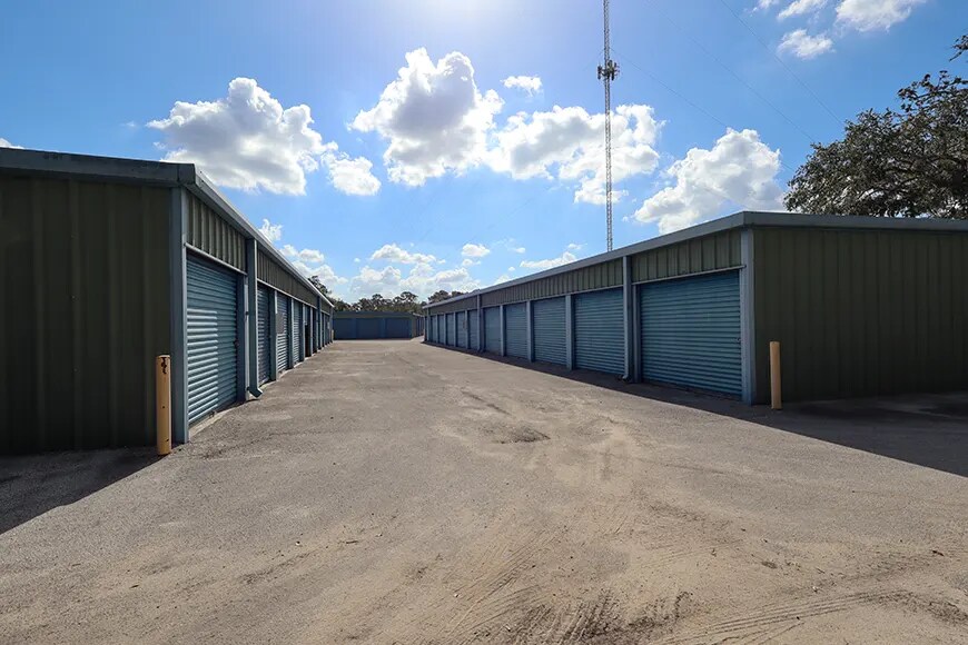 More Photos Of 7140 Ridge Rd, Port Richey Self Storage For Sale