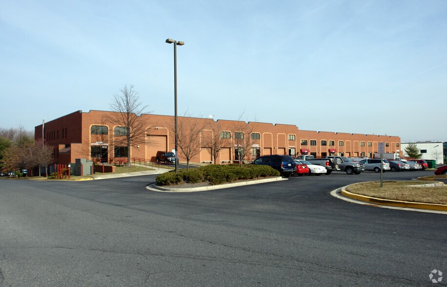 More Photos Of 7611-7615 Rickenbacker Dr, Gaithersburg Flex For Lease