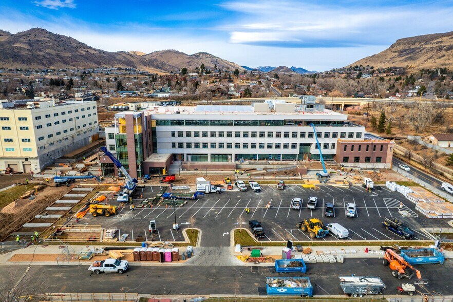 Primary Photo Of 800 Ford St, Golden Medical For Lease