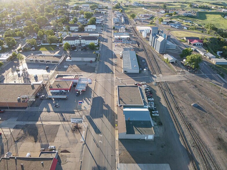 More Photos Of 250 E Villard St, Dickinson Office For Sale