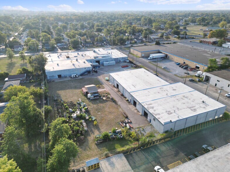 More Photos Of 1711 Woodland Ave, Columbus Warehouse For Sale