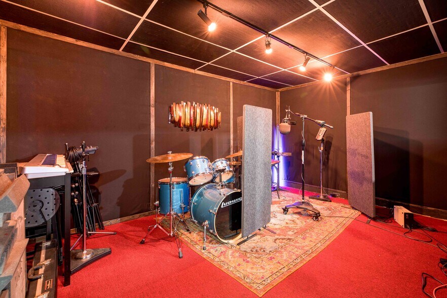 More Photos Of 1227 W Temple St, Los Angeles Loft Creative Space For Sale