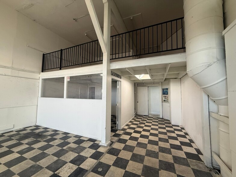 More Photos Of 616 S Amphlett Blvd, San Mateo Auto Repair For Sale