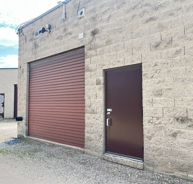 More Photos Of 291 Woodlawn Rd, Guelph Flex For Lease