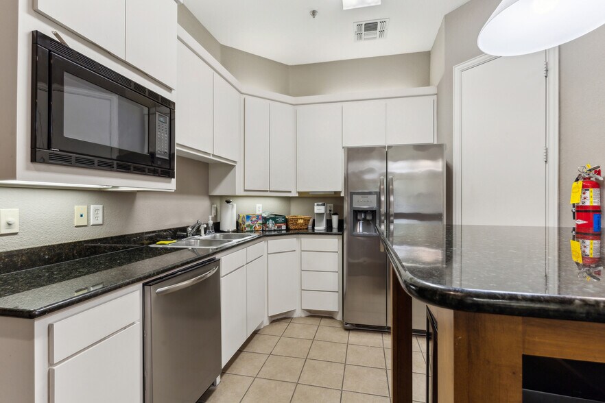 More Photos Of 700 N Carroll Ave, Southlake Office For Lease