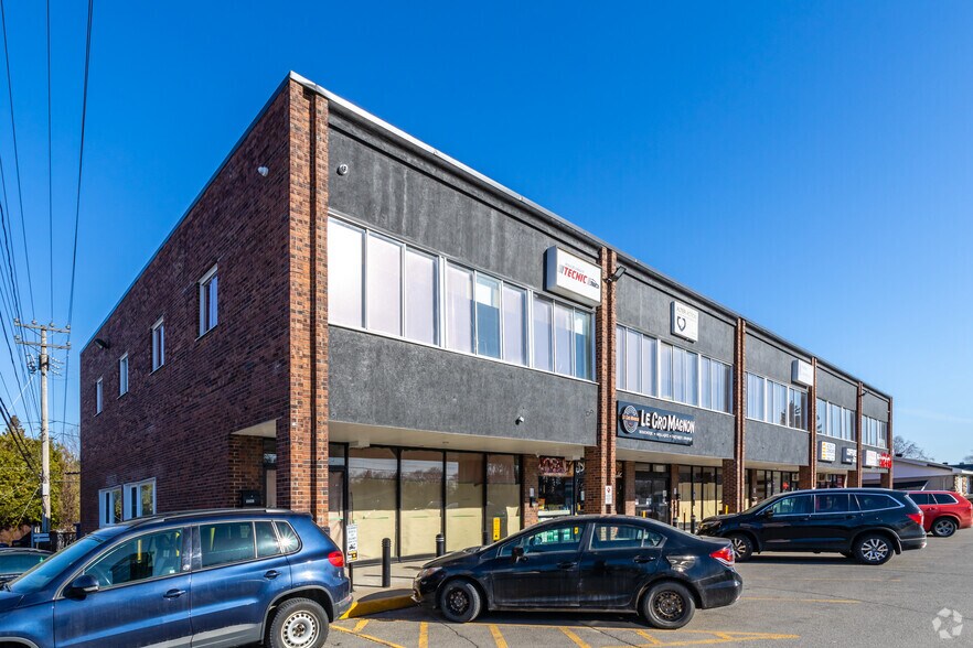 More Photos Of 3505-3533 Boul de la Concorde E, Laval Storefront Retail Office For Lease