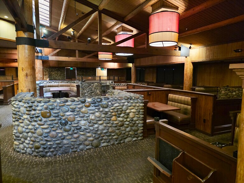 More Photos Of 250 Harding Blvd, Roseville Restaurant For Sale