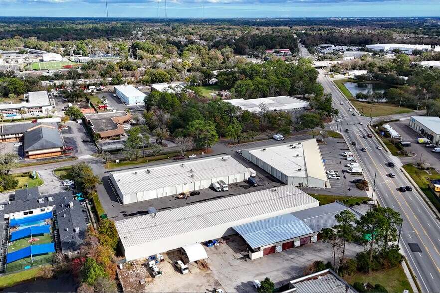 More Photos Of 5121 Bowden Rd, Jacksonville Light Manufacturing For Lease