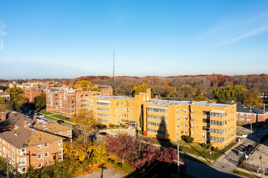 More Photos Of 660 Whitmore Rd, Detroit Apartments For Sale