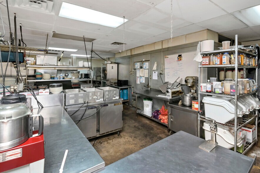 More Photos Of 300 State St, West Columbia Restaurant For Sale