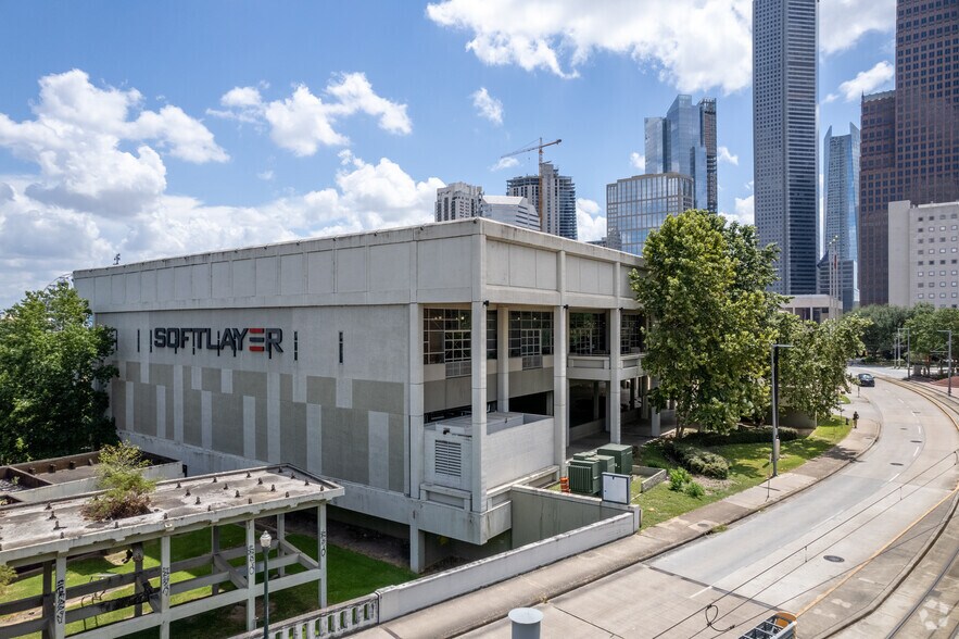 More Photos Of 500 Texas St, Houston Unknown For Lease