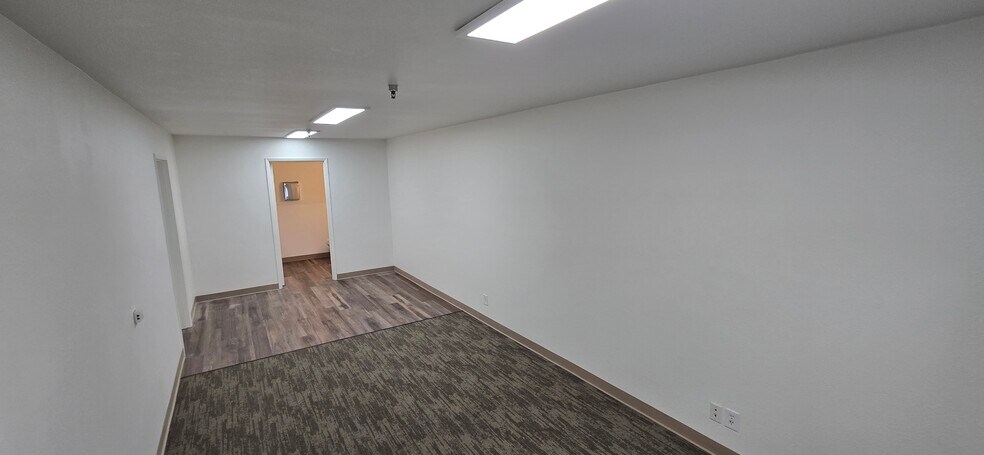 More Photos Of 1814 Empire Industrial Ct, Santa Rosa Warehouse For Sale