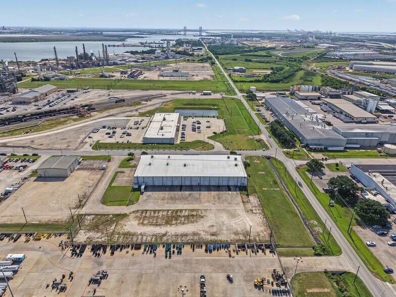 More Photos Of 10845 Strang Rd, La Porte Warehouse For Lease