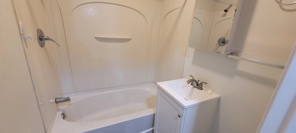 More Photos Of 120-128 Lenox St, Rochester Apartments For Sale