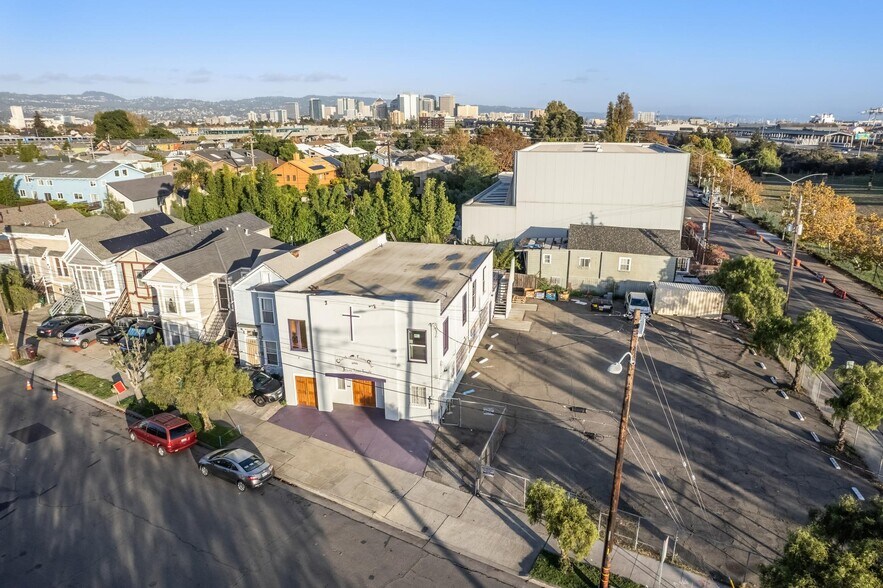More Photos Of 310 Peralta St, Oakland Religious Facility For Sale