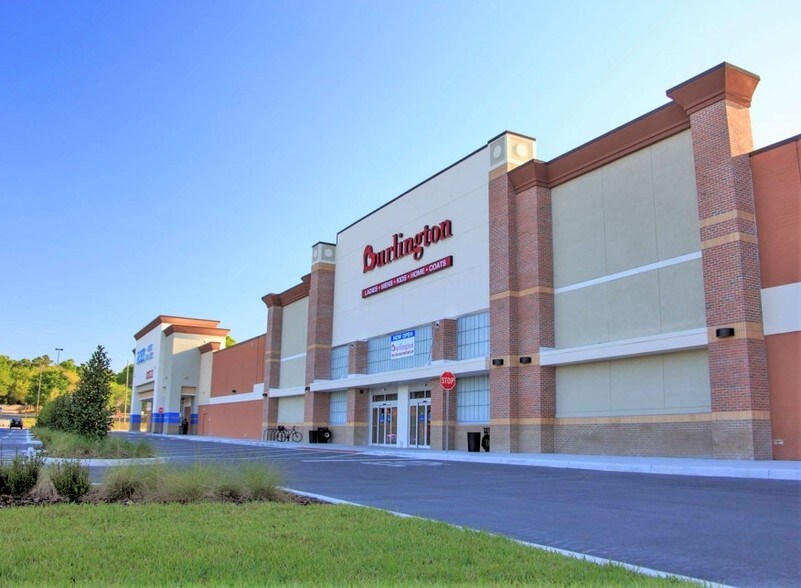 More Photos Of 2601-2659 NW 13th St, Gainesville Unknown For Lease