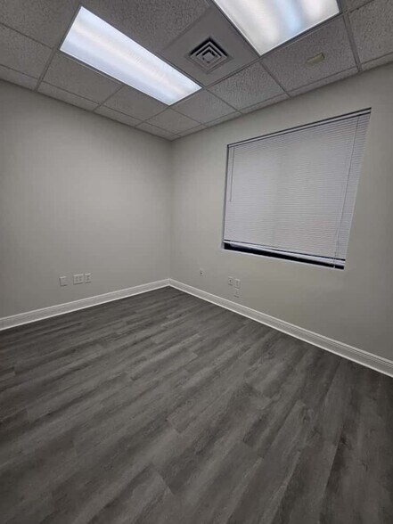 More Photos Of 1011 Pemberton Hill Rd, Apex Medical For Lease