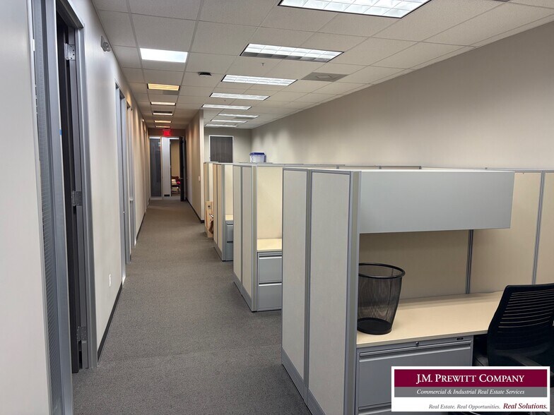More Photos Of 5795 Hagner Road Rd, Beaumont Office For Sale
