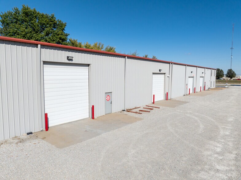 More Photos Of 22705 Highway 65, Sedalia Warehouse For Sale