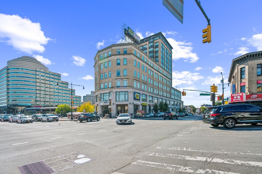 More Photos Of 400 E Fordham Rd, Bronx Office For Lease