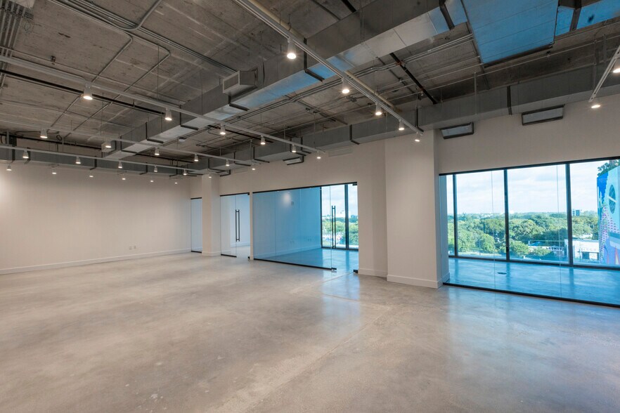 More Photos Of 127 NW 27th St, Miami Unknown For Lease