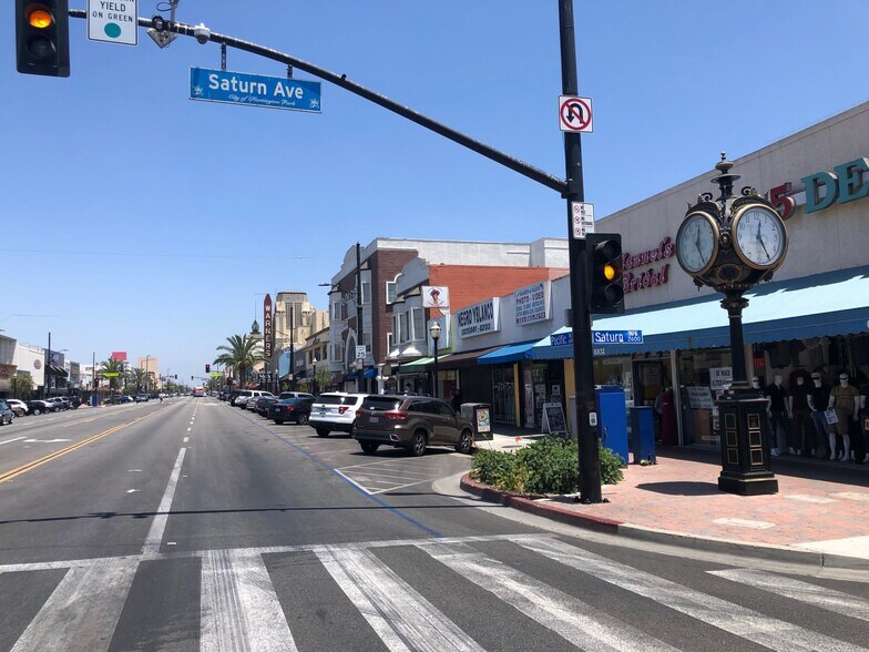 More Photos Of 6822-6828 Pacific Blvd, Huntington Park Storefront For Sale