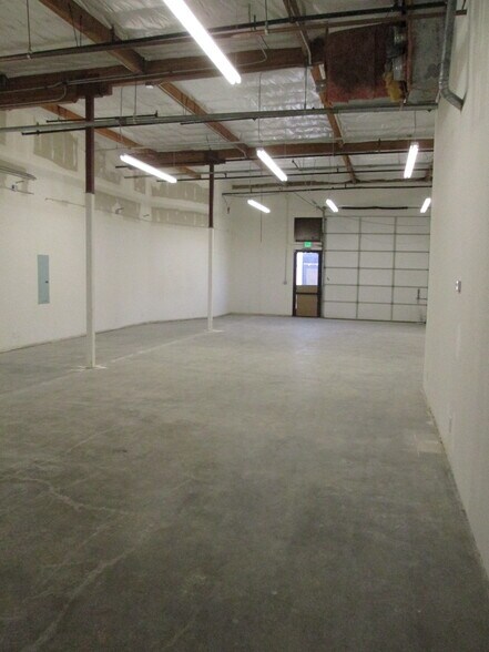 More Photos Of 6115-6125 State Farm Dr, Rohnert Park Light Manufacturing For Lease
