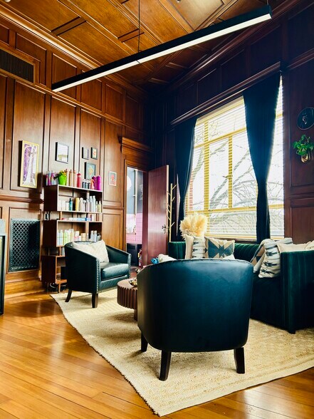 More Photos Of 3121 Broadway St, Paducah Storefront Retail Office For Sale