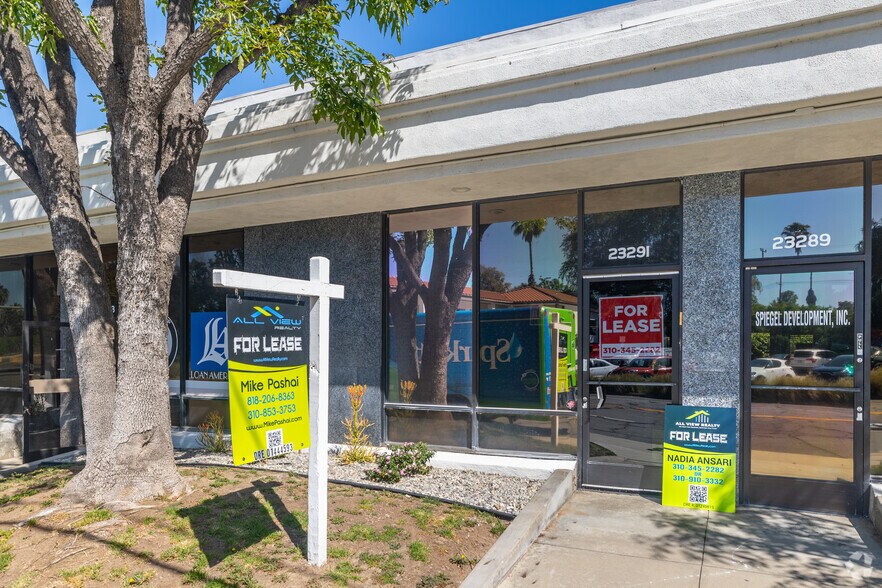 More Photos Of 23291 Ventura Blvd, Woodland Hills Loft Creative Space For Lease