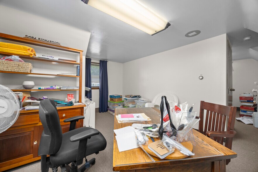 More Photos Of 18 E Main St, Seville Medical For Sale