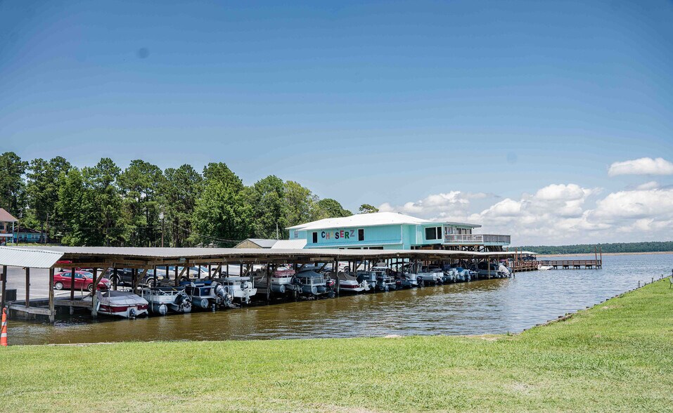 More Photos Of 371 Navaho Trl, Onalaska Hotel For Sale