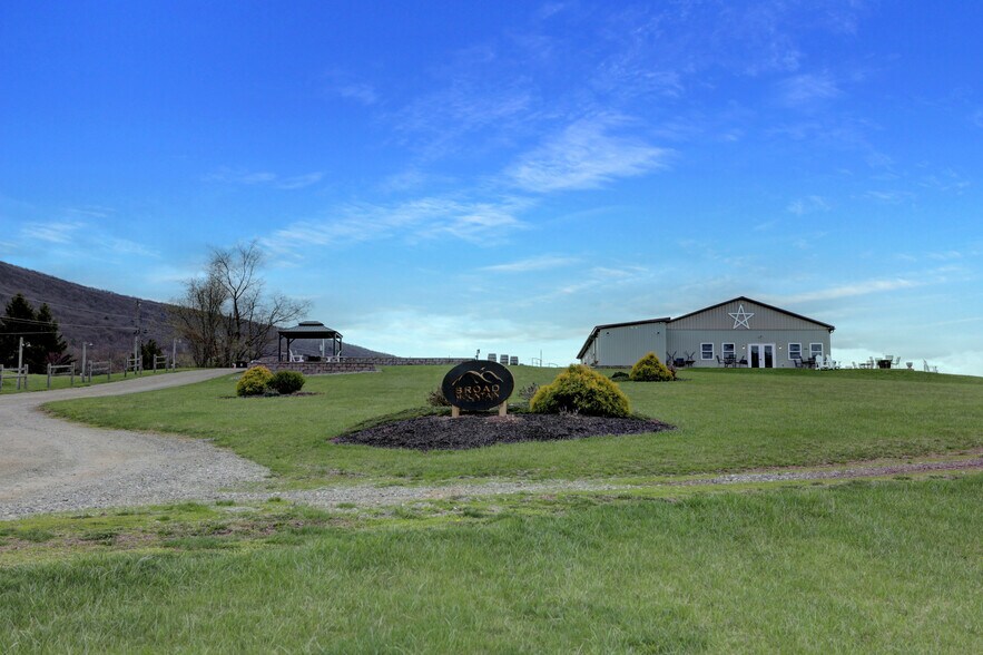 More Photos Of 596 Harman Rd, Halifax Winery Vineyard For Sale