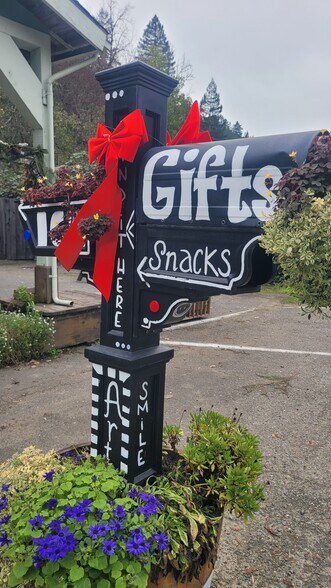 More Photos Of 12060 Highway 116 Hwy, Guerneville Storefront For Sale