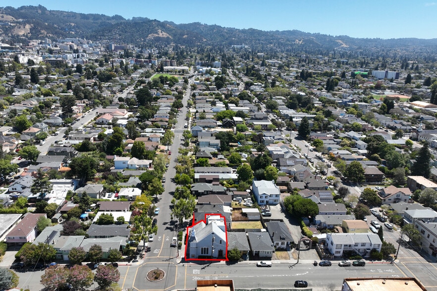 More Photos Of 2703 California St, Berkeley Religious Facility For Sale