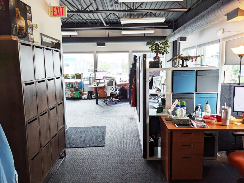 More Photos Of 3204-3224 Parsons Rd NW, Edmonton Medical For Lease