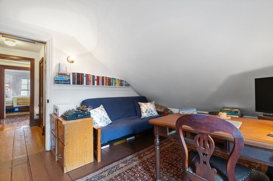 More Photos Of 23-25 Race St, Jim Thorpe Hospitality For Sale