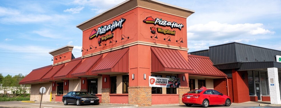 More Photos Of 2750 Mahoning Ave NW, Warren Unknown For Lease