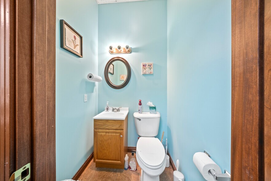 More Photos Of 3224 Winchester Ave, Ashland Flex For Sale