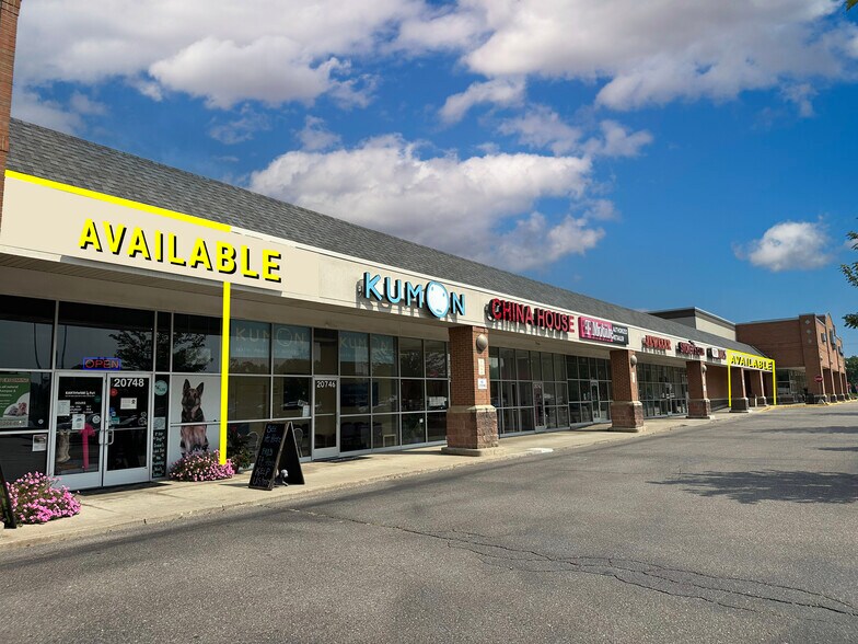More Photos Of 20732-20758 Pontiac Trail Rd, South Lyon Storefront For Lease