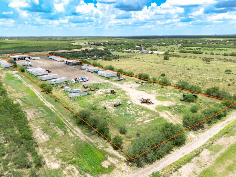 More Photos Of 8612 N Seminary Rd, Edinburg Truck Terminal For Sale