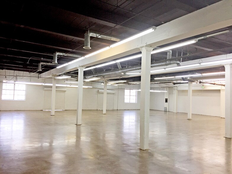 More Photos Of 2260-2268 E 15th St, Los Angeles Warehouse For Sale