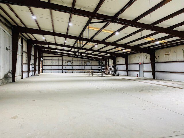 More Photos Of 175 Fordville Rd, Ridgeland Warehouse For Lease
