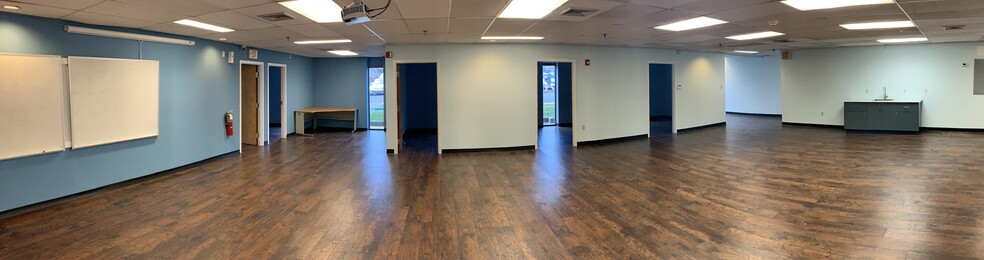 Primary Photo Of 1100 E Mermaid Ln, Wyndmoor Light Distribution For Lease