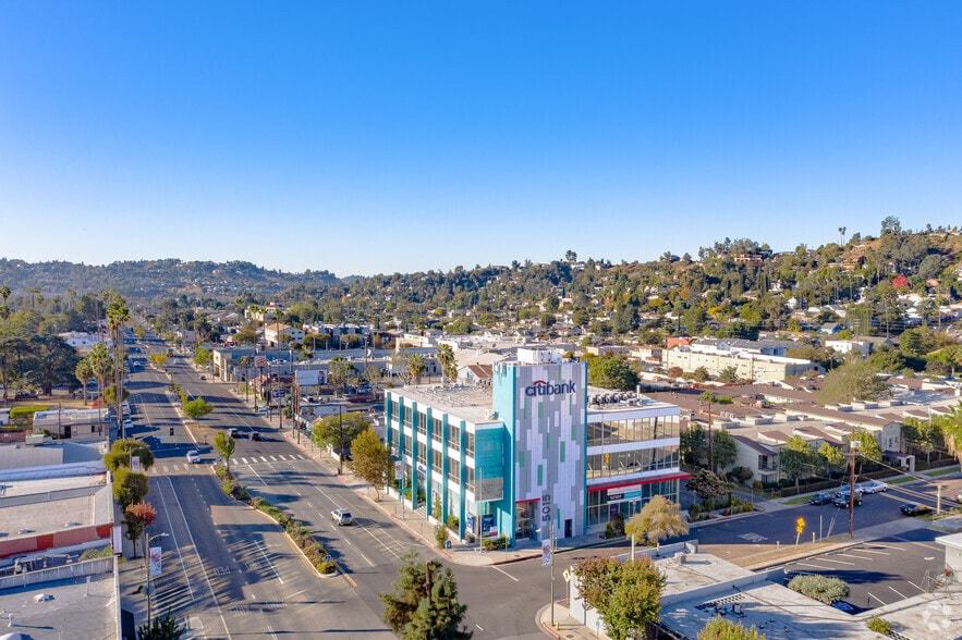 More Photos Of 5015 Eagle Rock Blvd, Los Angeles Office For Lease