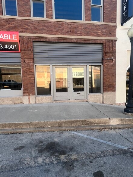 More Photos Of 3 & 5 2nd St, Temple Storefront Retail Office For Lease