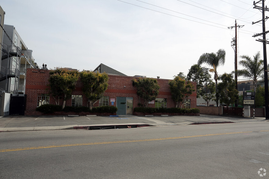 Primary Photo Of 4096-4100 Glencoe Ave, Marina Del Rey Loft Creative Space For Lease