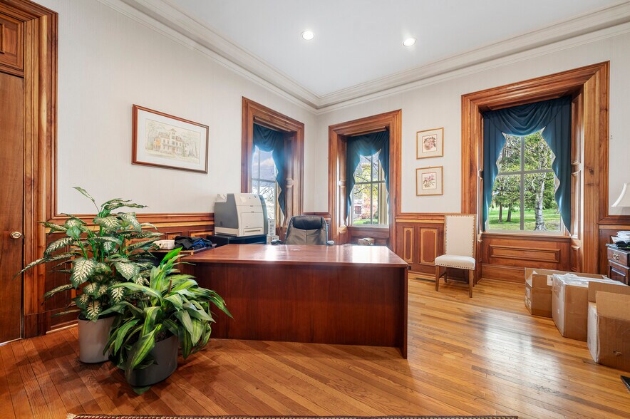 More Photos Of 99 Starr St, Phoenixville Office For Sale